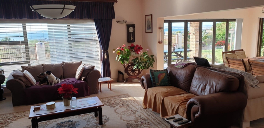 4 Bedroom Property for Sale in Myburgh Park Western Cape